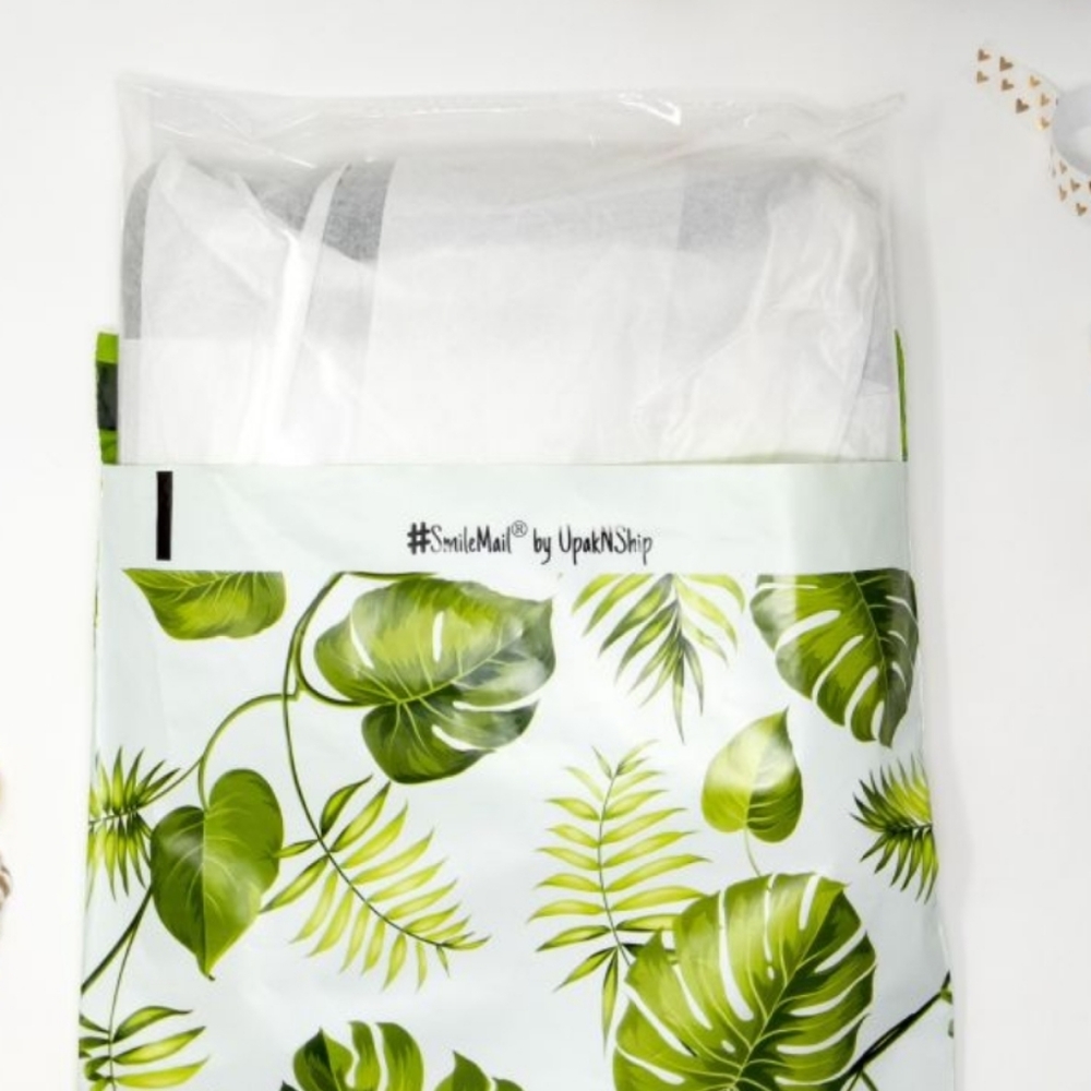 25 Green Banana Leaves Designer Poly Mailers
